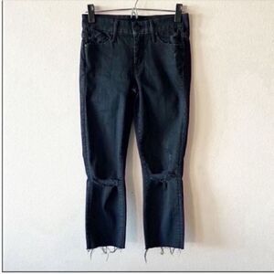 Mother Denim Looker Ankle Fray Crop Jeans in Guilty As Sin